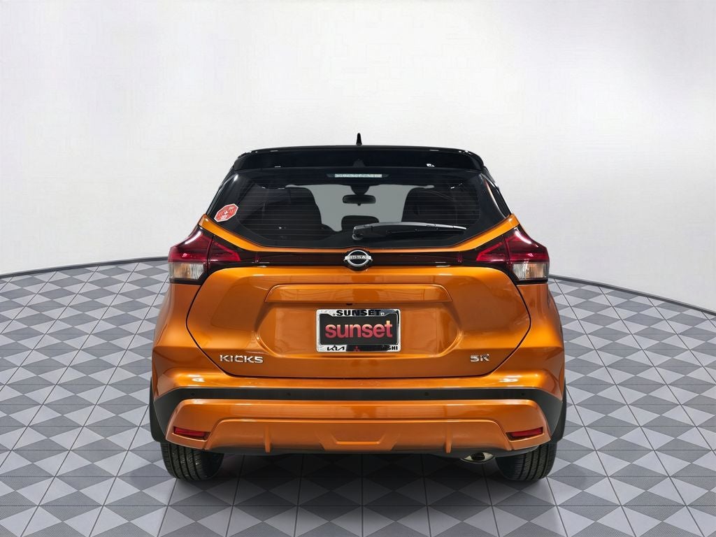 2023 Nissan Kicks SR