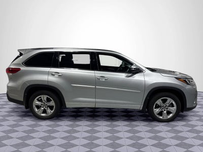 2017 Toyota Highlander Limited
