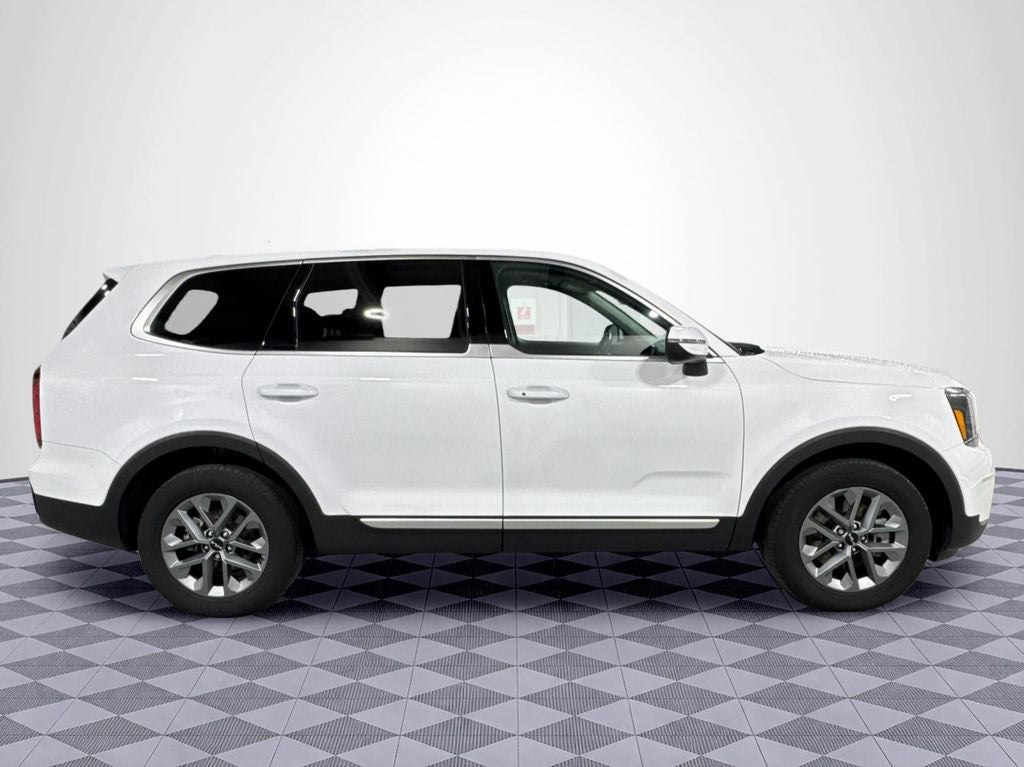 2023 Kia Telluride LX