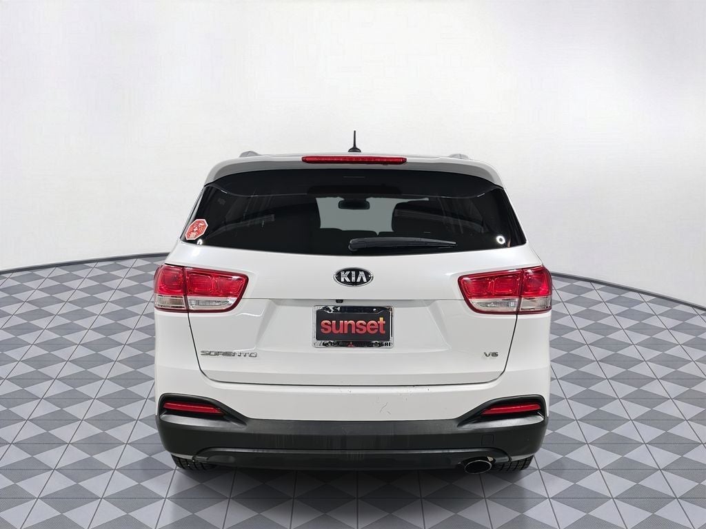 2017 Kia Sorento LX