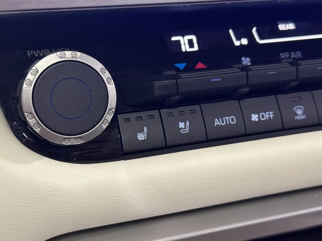 2023 Toyota Sequoia Capstone