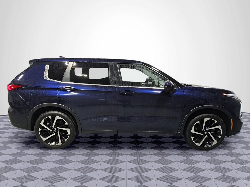 2022 Mitsubishi Outlander Black Edition