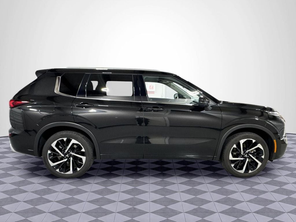 2022 Mitsubishi Outlander SEL