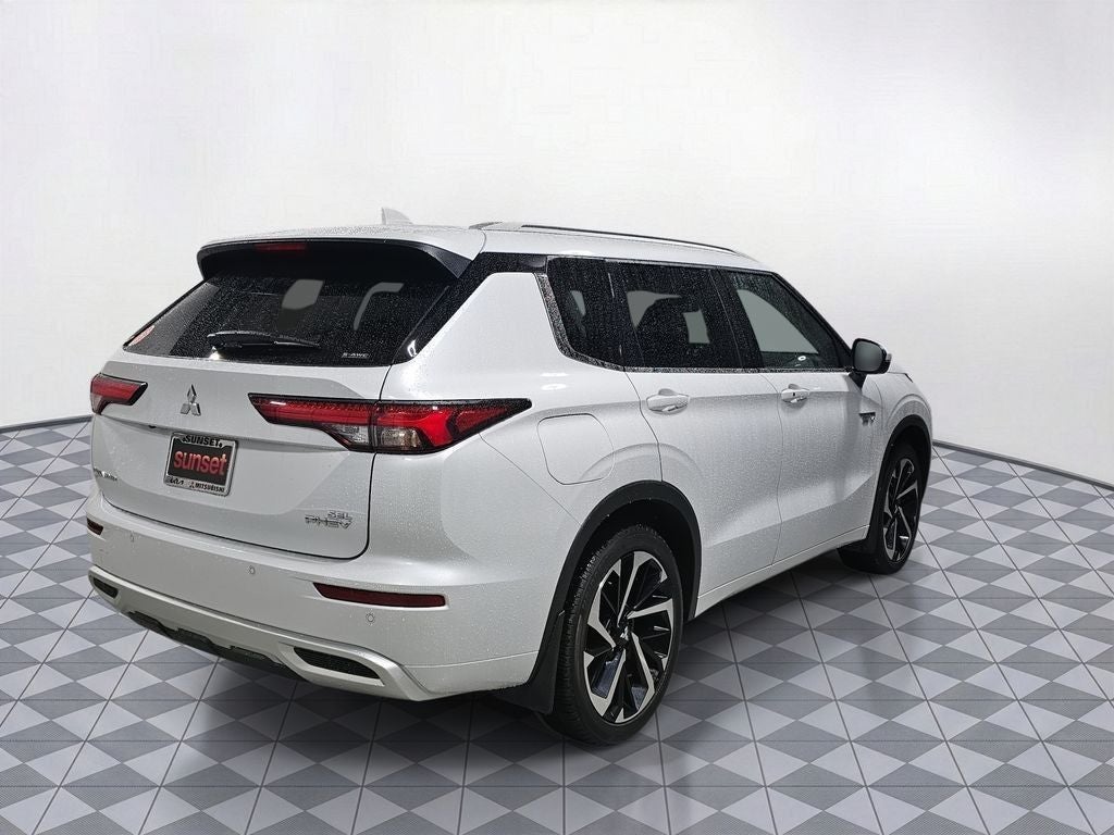 2024 Mitsubishi Outlander PHEV SEL