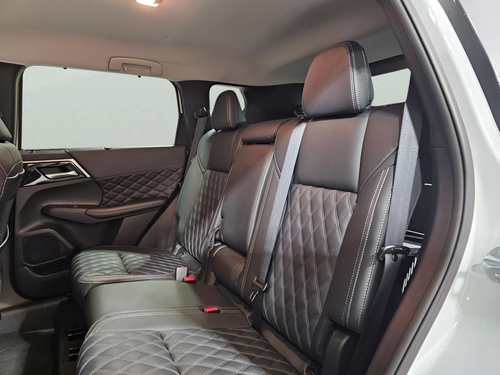 2024 Mitsubishi Outlander PHEV SEL