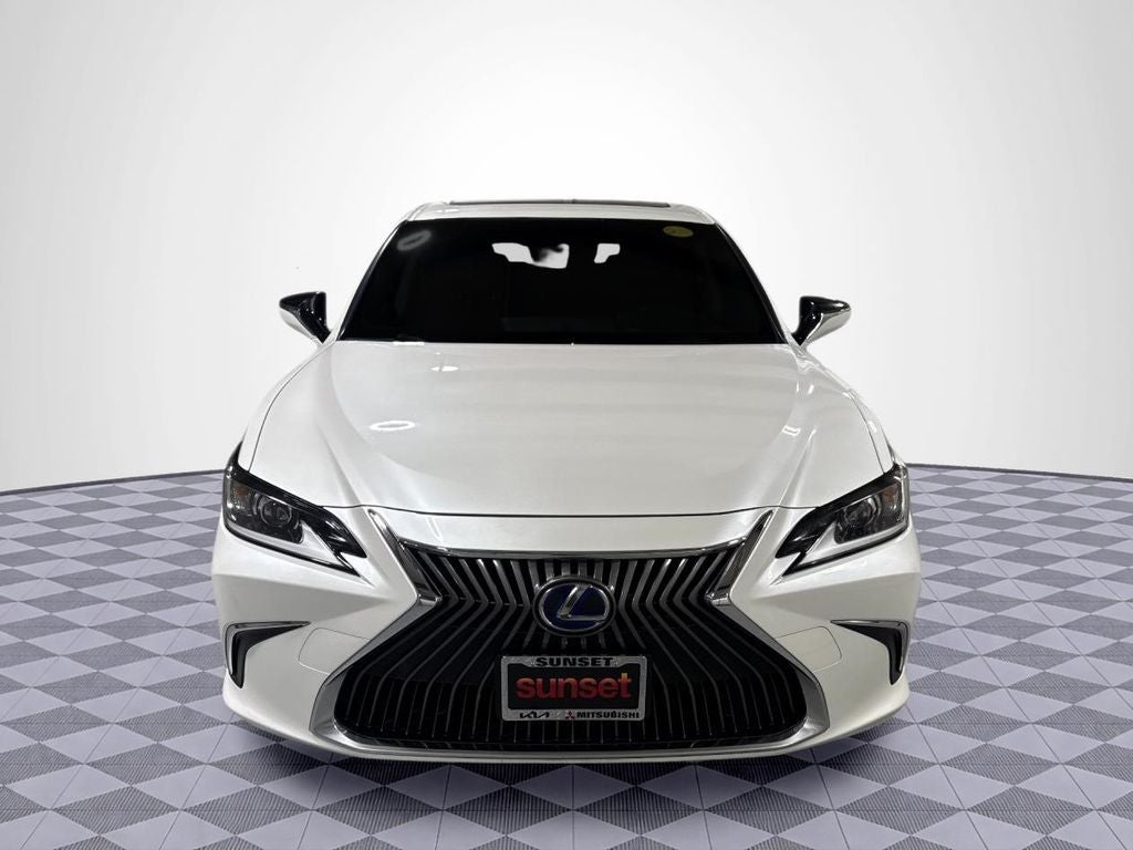 2019 Lexus ES 300h