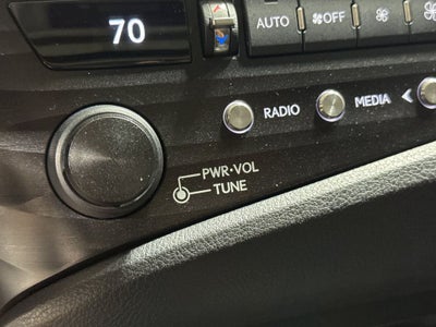 2019 Lexus ES 300h