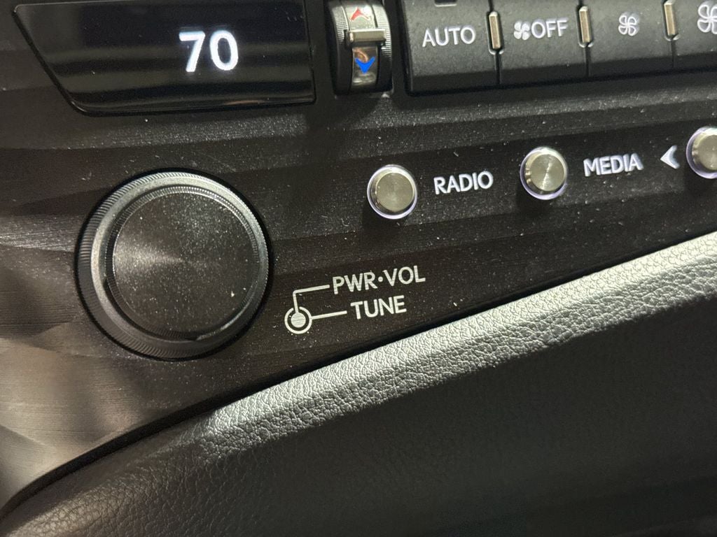 2019 Lexus ES 300h