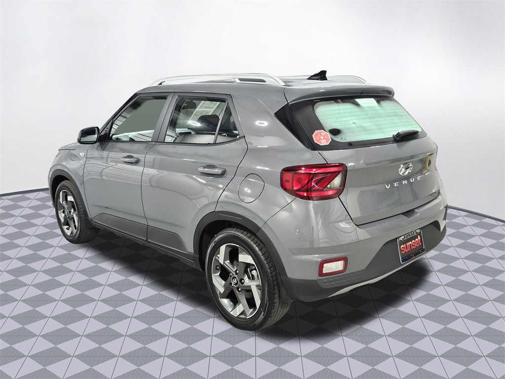 2022 Hyundai Venue SEL