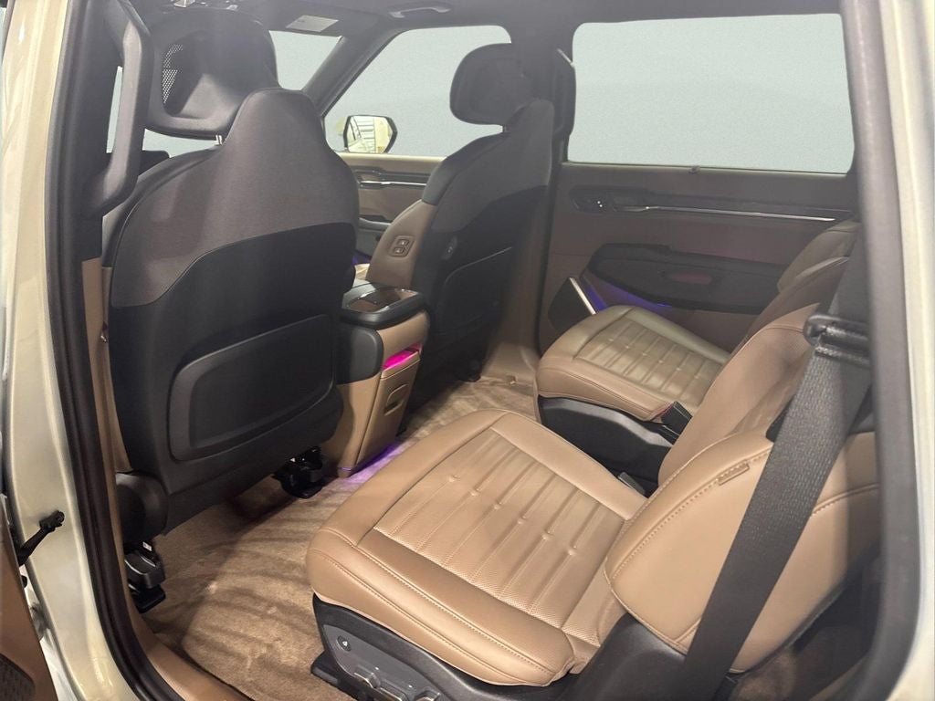 2024 Kia EV9 Land