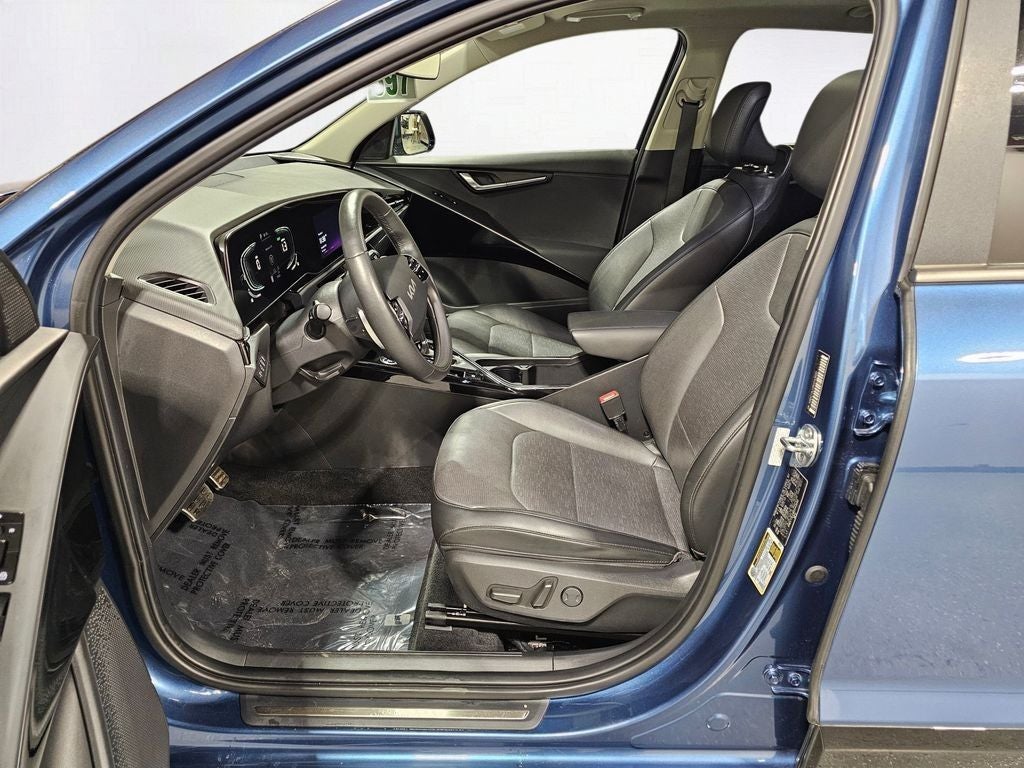 2024 Kia Niro SX Touring