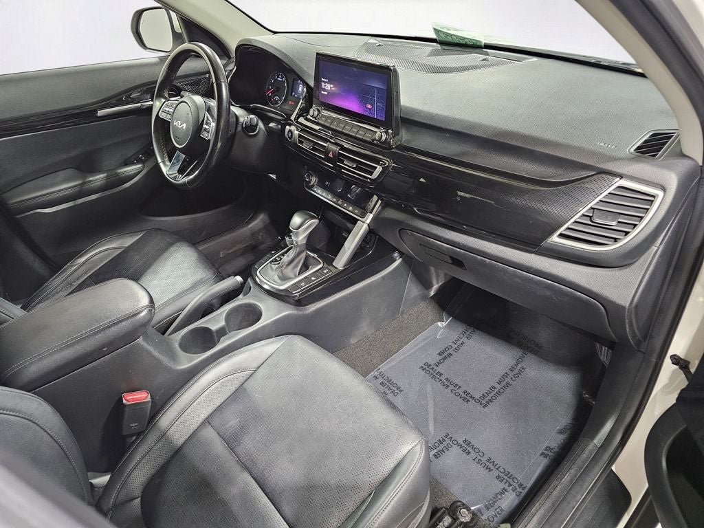 2023 Kia Seltos EX