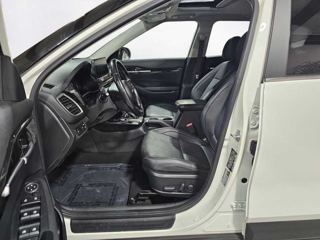2023 Kia Seltos EX