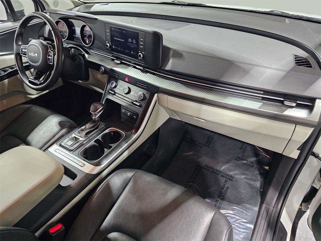 2024 Kia Carnival LX