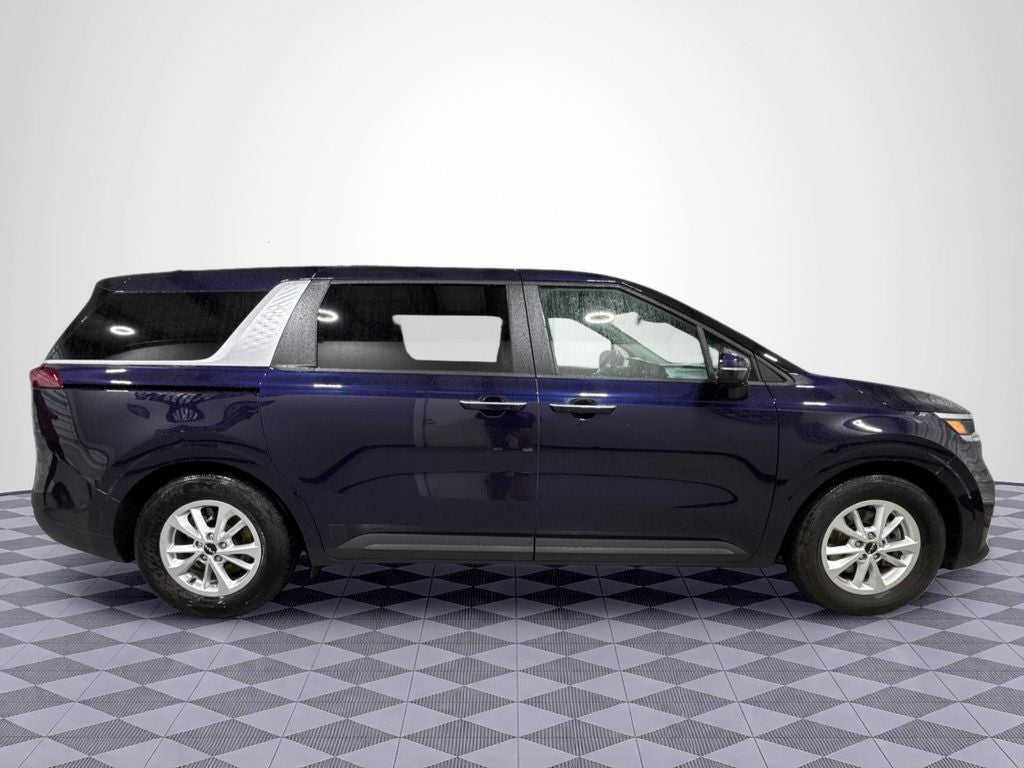 2022 Kia Carnival LXS