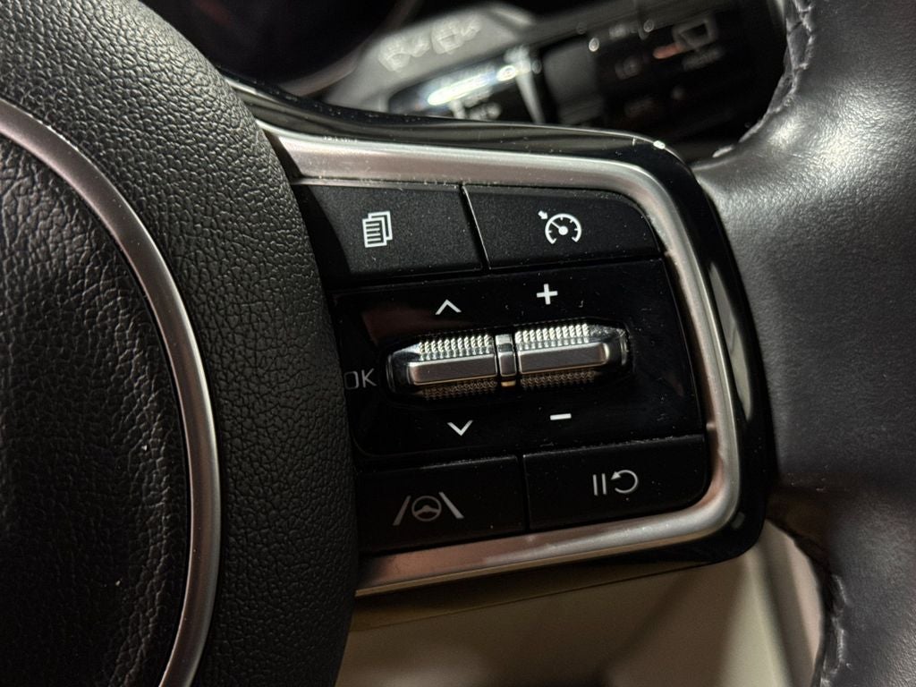 2022 Kia Carnival LXS