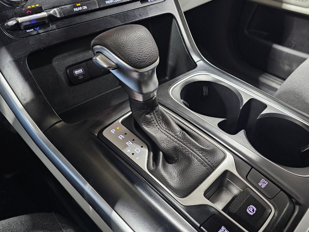 2022 Kia Carnival LX