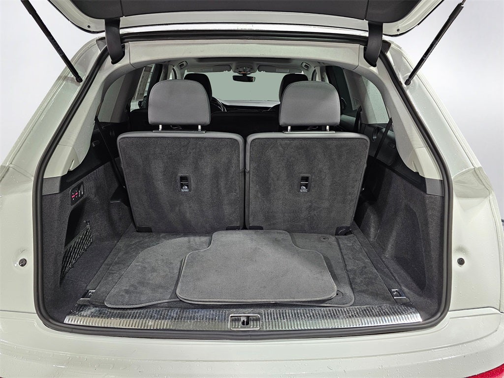 2023 Audi Q7 55 Premium Plus quattro