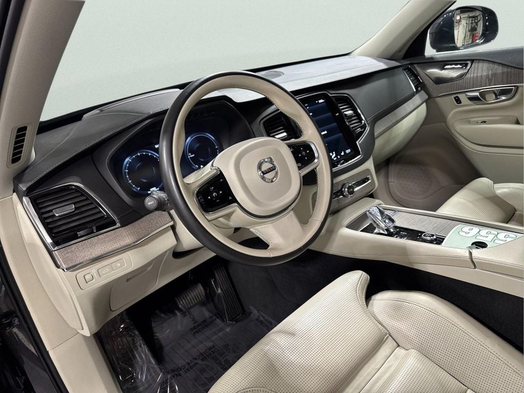 2021 Volvo XC90 Recharge Plug-In Hybrid T8 Inscription 6 Passenger
