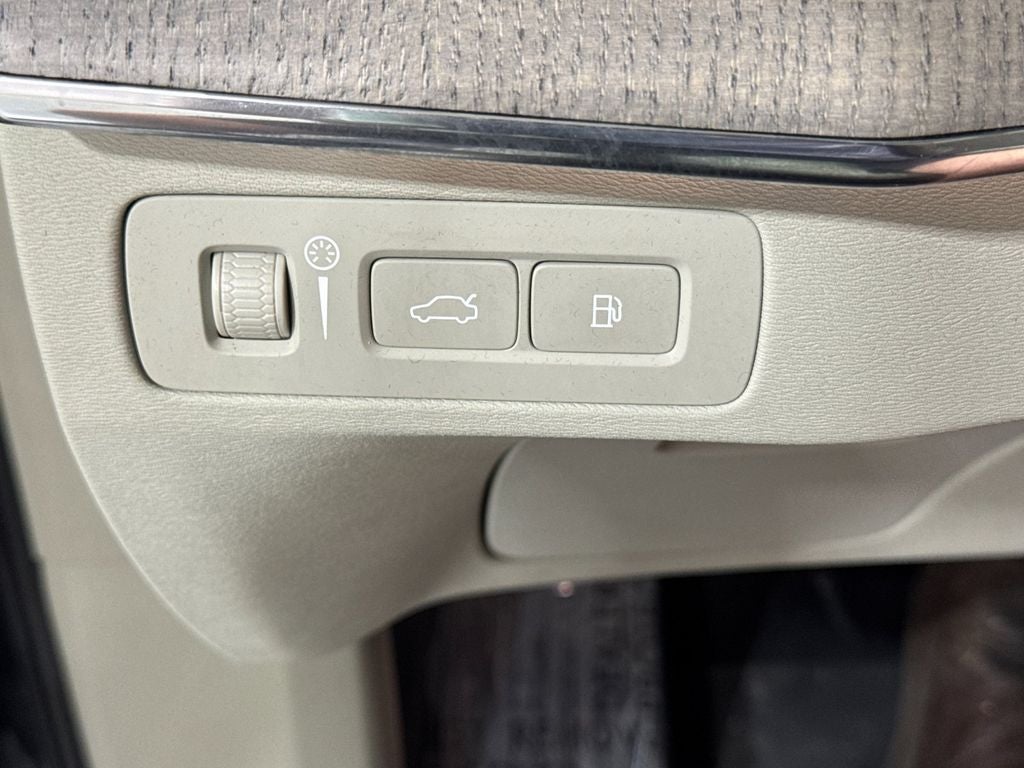 2021 Volvo XC90 Recharge Plug-In Hybrid T8 Inscription 6 Passenger